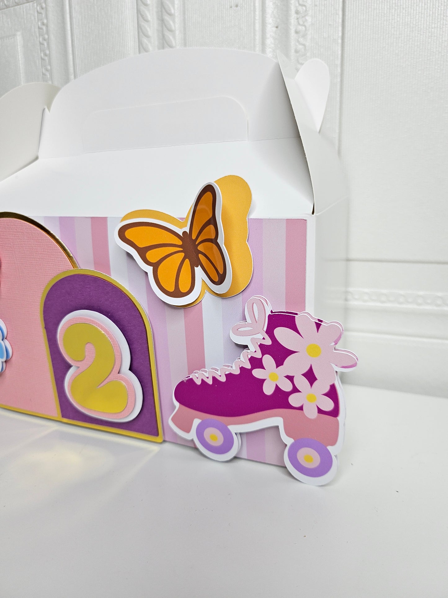 Groovy Rolling Into Favor Box