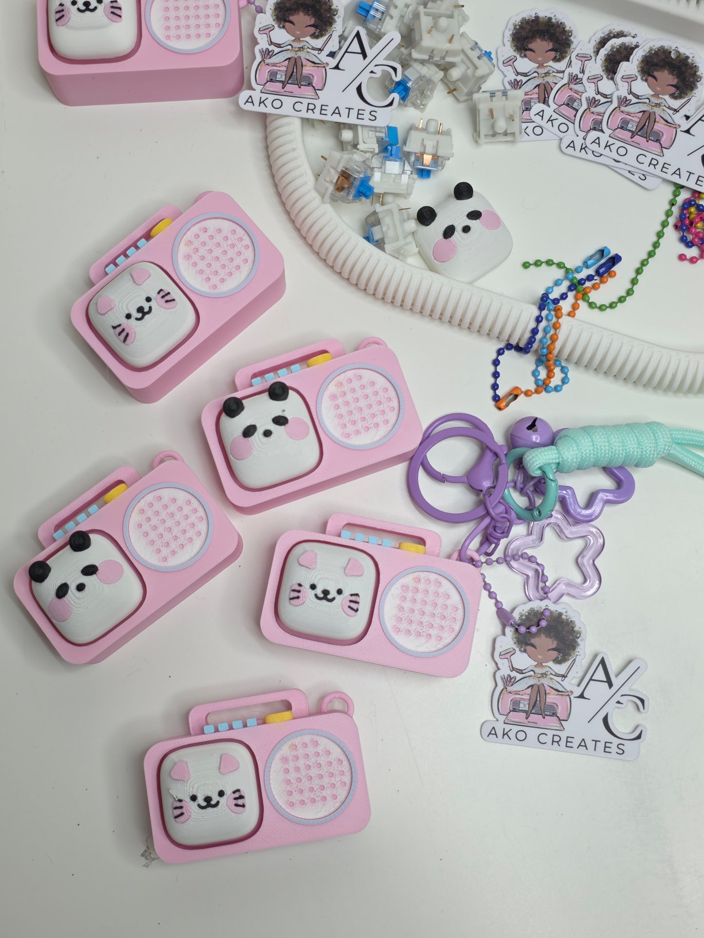 Cute Retro Radio Clicker