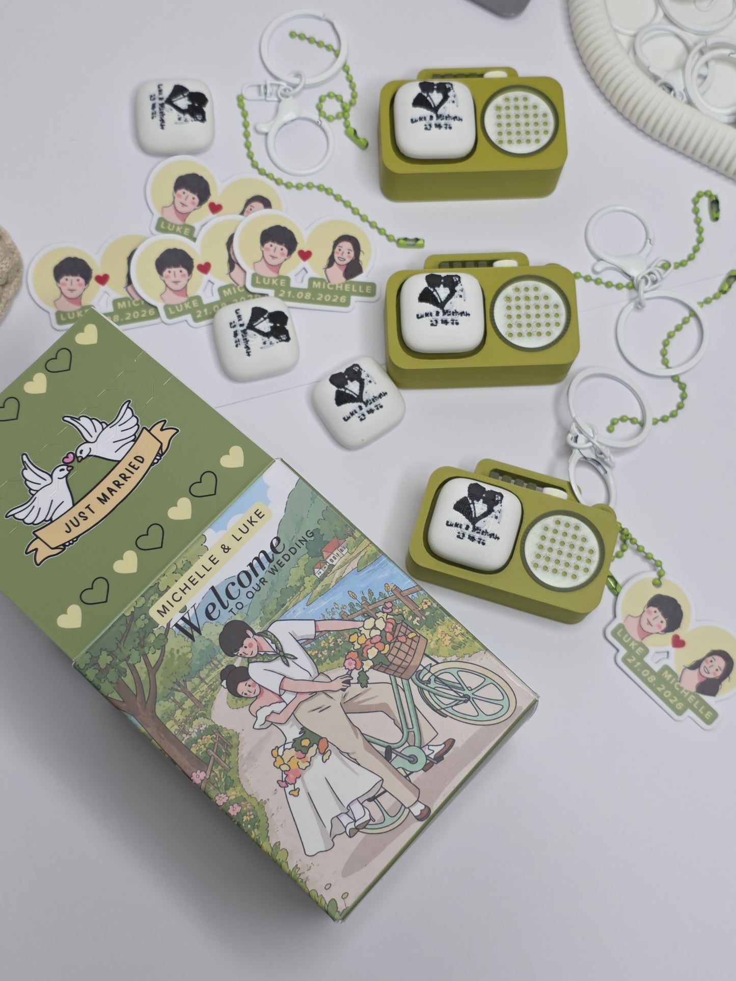 Custom Blind Box - Retro Radio Keychain